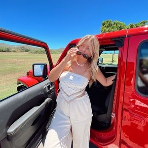 Meet your Posher, Elle